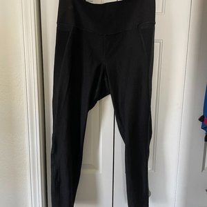 Women's Old Navy Elevate high waisted black leggings.  XL